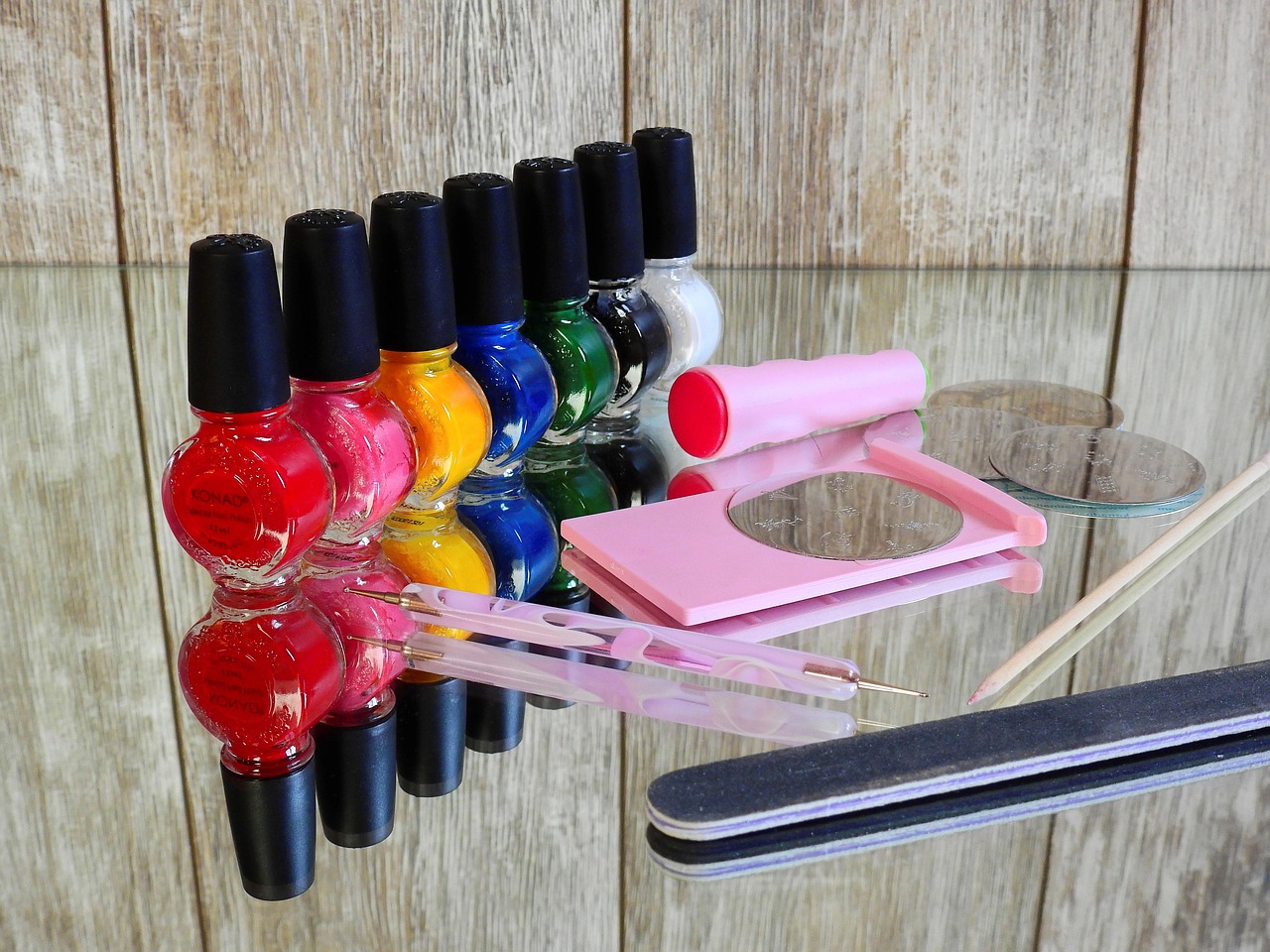 Le vernis : tout ce qu&rsquo;il faut savoir pour bien l&rsquo;appliquer