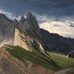 découvrez notre gamme d'éclairages extérieurs pour sublimer votre jardin, terrasse ou allée avec style et sécurité, toute l'année.