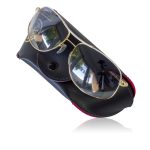 découvrez notre sélection de lunettes de protection conçues pour assurer votre sécurité et confort lors de toutes vos activités professionnelles ou de loisirs.