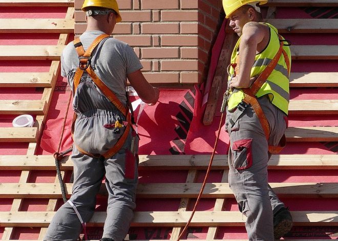 Tout savoir sur le bleu de travail : un vêtement essentiel pour les métiers manuels