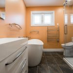 découvrez nos services experts en rénovation de salle de bains pour transformer votre espace en un lieu moderne et fonctionnel. qualité et design garantis !